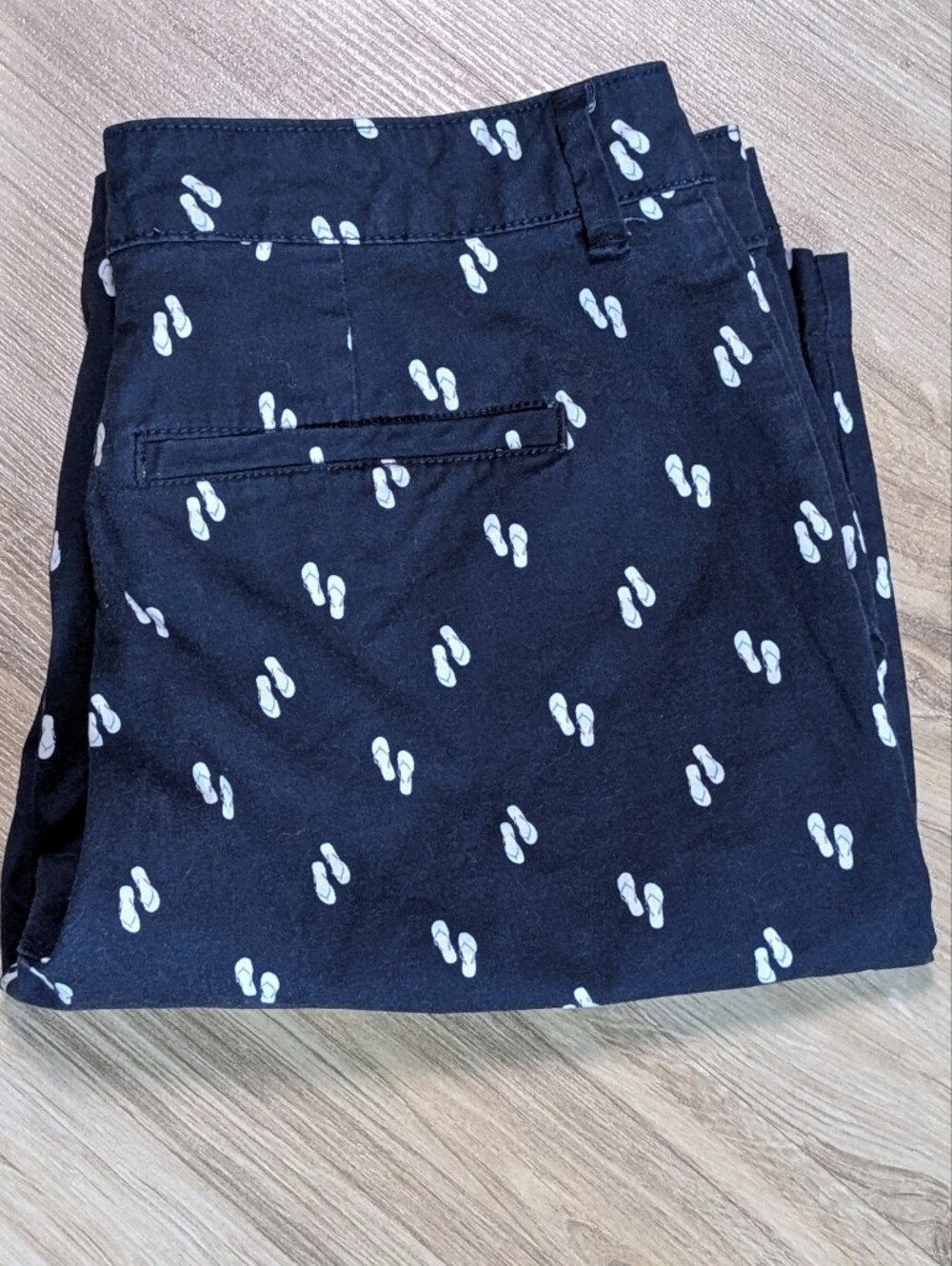 Gloria Vanderbilt' Cotton Blend Navy Shorts/Flip Flops Women's Size 6